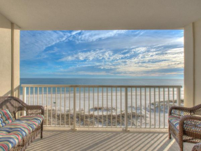 Royal Palms 406